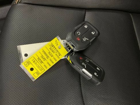 Used 2024 GMC Terrain AT4 w/ Infotainment Package II AWD/4WD image 52