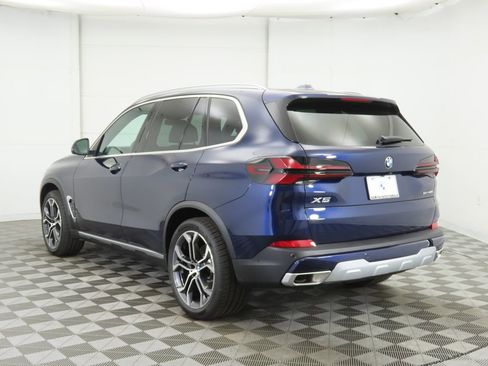 Certified 2026 BMW X5 sDrive40i w/ Climate Comfort Package image 8