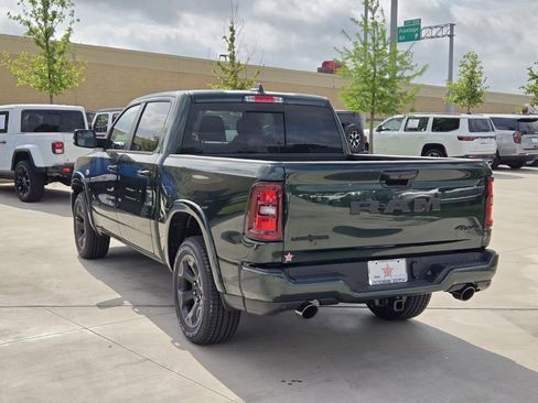 New 2026 RAM 1500 4x4 Crew Cab image 3