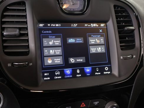 Used 2023 Chrysler 300 S w/ Comfort Group image 8