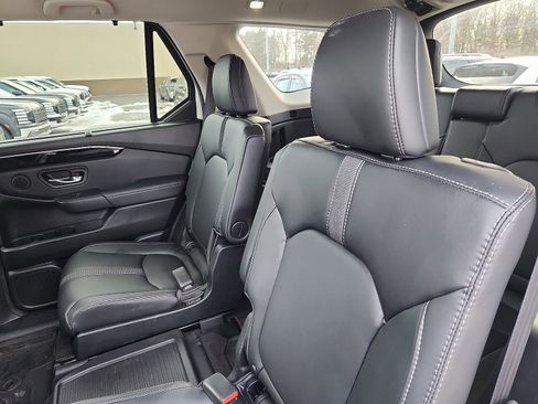 Used 2024 Honda Pilot EX-L image 25