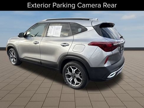 Used 2021 Kia Seltos EX image 4