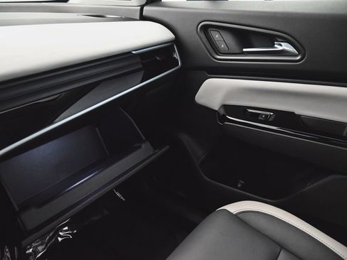 Used 2025 Honda Prologue Touring image 16