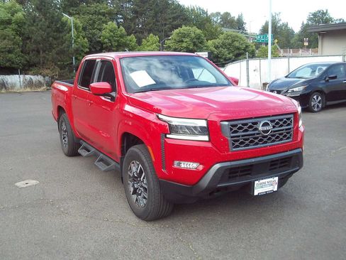 Used 2024 Nissan Frontier SL w/ Technology Package AWD/4WD image 8