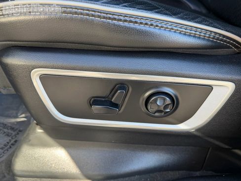 Used 2019 RAM 1500 Laramie w/ Sport Appearance Package image 19