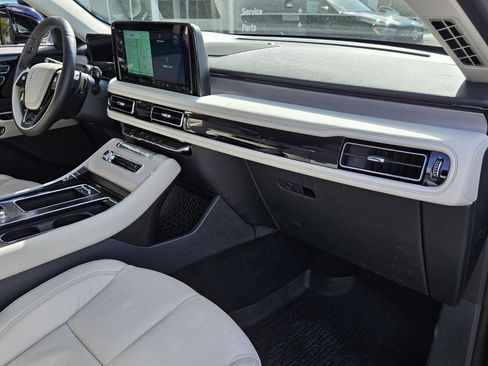 Used 2025 Lincoln Aviator Reserve image 19