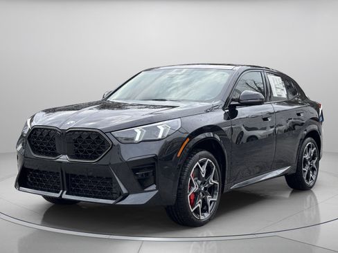 Used 2026 BMW X2 xDrive28i w/ Technology Package AWD/4WD image 2