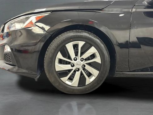 Used 2020 Nissan Altima 2.5 S FWD image 29