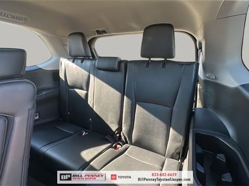 Used 2024 Toyota Grand Highlander XLE image 20