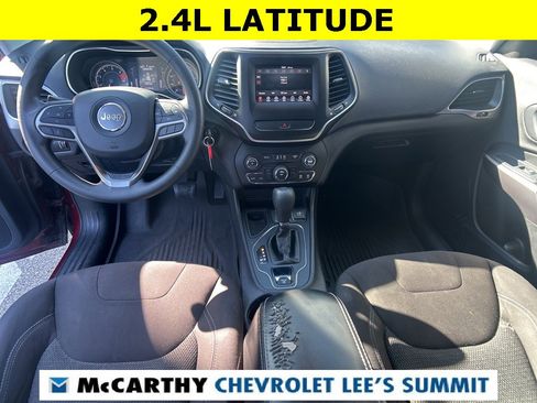 Used 2019 Jeep Cherokee Latitude w/ Popular Appearance Group image 17