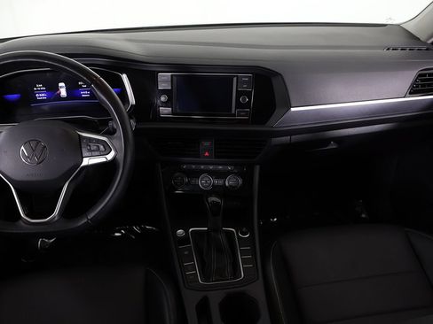 Used 2024 Volkswagen Jetta SE FWD image 34