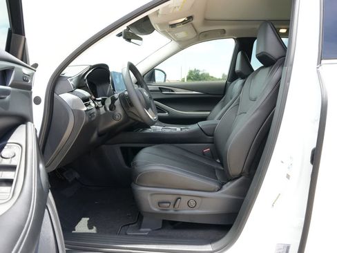New 2027 INFINITI QX60 Luxe w/ Cargo Package FWD image 17