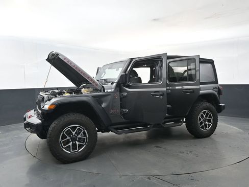 Used 2024 Jeep Wrangler Rubicon w/ Convenience Group image 30