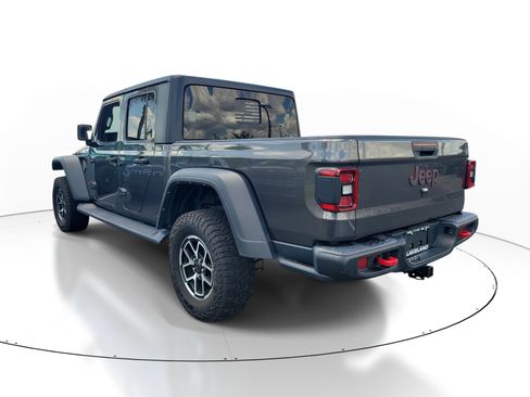 Used 2024 Jeep Gladiator Rubicon w/ Technology Group AWD/4WD image 6
