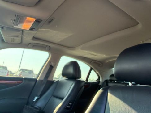 Used 2011 Lexus LS 460 AWD w/ Comfort Pkg image 6