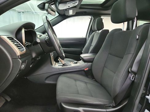 Used 2016 Jeep Grand Cherokee Laredo w/ Security & Convenience Group AWD/4WD image 11
