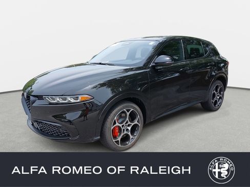 New 2025 Alfa Romeo Tonale w/ Premium Package image 1