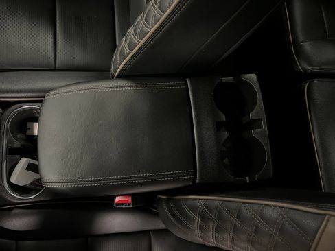 Certified 2024 GMC Canyon Denali AWD/4WD image 27
