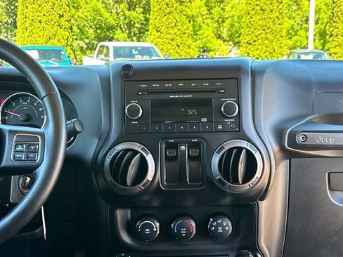 Used 2013 Jeep Wrangler Sport AWD/4WD image 12