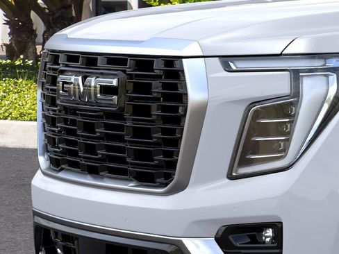 New 2026 GMC Yukon Denali w/ Denali Reserve Package AWD/4WD image 13
