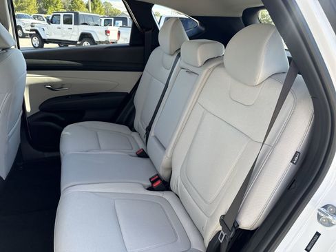 New 2026 Hyundai Tucson SE image 14