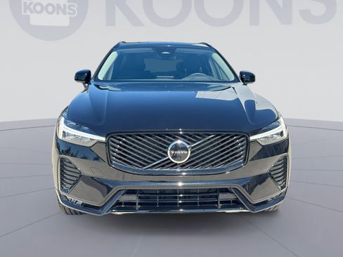New 2026 Volvo XC60 B5 Plus w/ Protection Package Premier AWD/4WD image 11