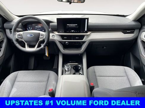 New 2025 Ford Explorer Active image 10