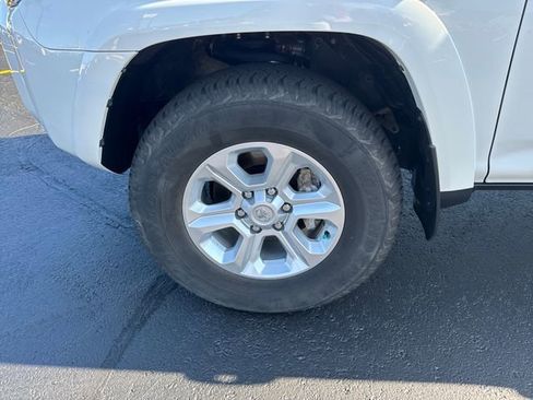Used 2024 Toyota 4Runner SR5 Premium image 27