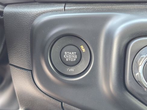 Used 2022 Jeep Wrangler Unlimited Sport AWD/4WD image 10