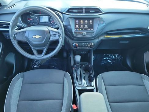 Used 2023 Chevrolet TrailBlazer LS image 15
