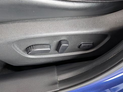 Used 2018 Nissan Rogue SL w/ Premium Package AWD/4WD image 9