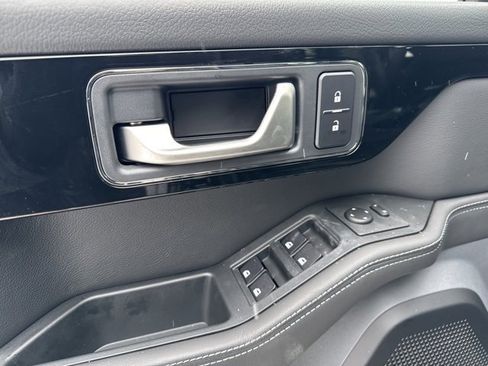 New 2026 INEOS Grenadier Black Edition image 23