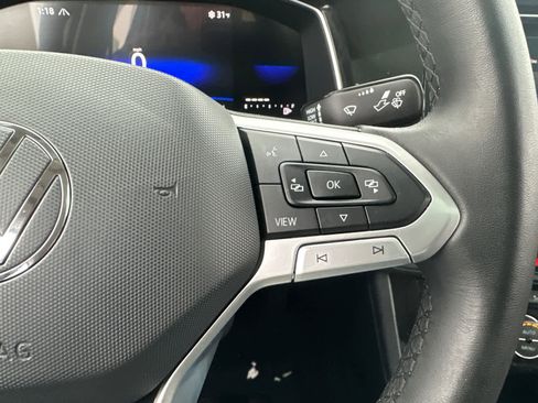 Used 2024 Volkswagen Jetta SE w/ Panoramic Sunroof Package image 20