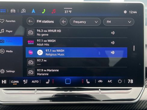 Used 2025 Volkswagen Golf R Black Edition image 18