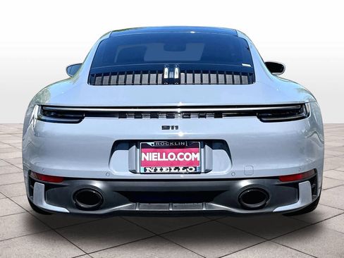 Used 2024 Porsche 911 Carrera RWD image 7