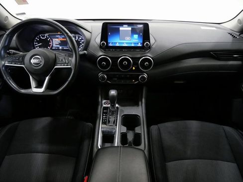 Used 2022 Nissan Sentra SV image 9