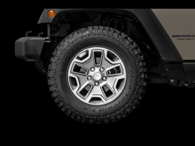 Used 2015 Jeep Wrangler Unlimited Rubicon w/ Connectivity Group AWD/4WD image 8