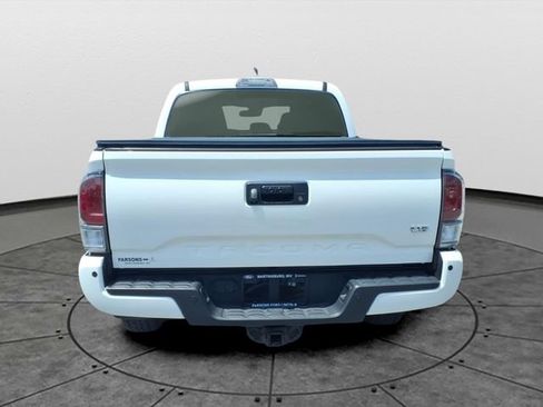 Used 2020 Toyota Tacoma TRD Sport w/ Technology Package AWD/4WD image 5