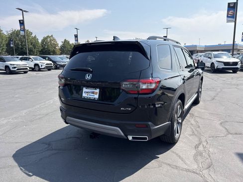 Certified 2024 Honda Pilot Elite image 6
