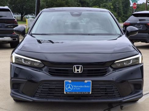 Used 2022 Honda Civic EX image 2