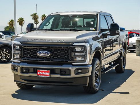Used 2024 Ford F250 Lariat w/ Sport Appearance Package AWD/4WD image 3