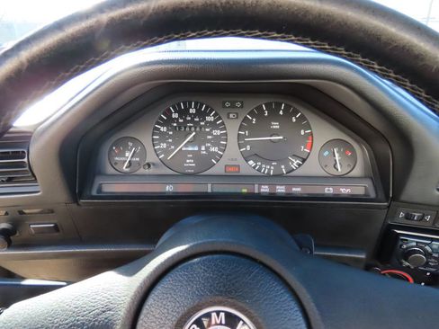 Used 1987 BMW 325i Convertible image 28