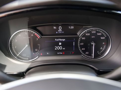 Certified 2024 Cadillac XT5 Luxury FWD image 11