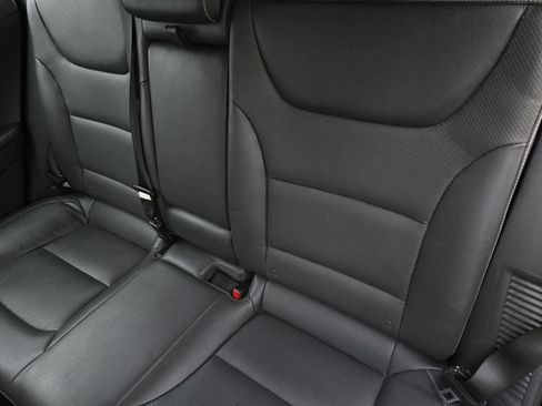 Used 2019 Hyundai Ioniq Limited FWD image 11