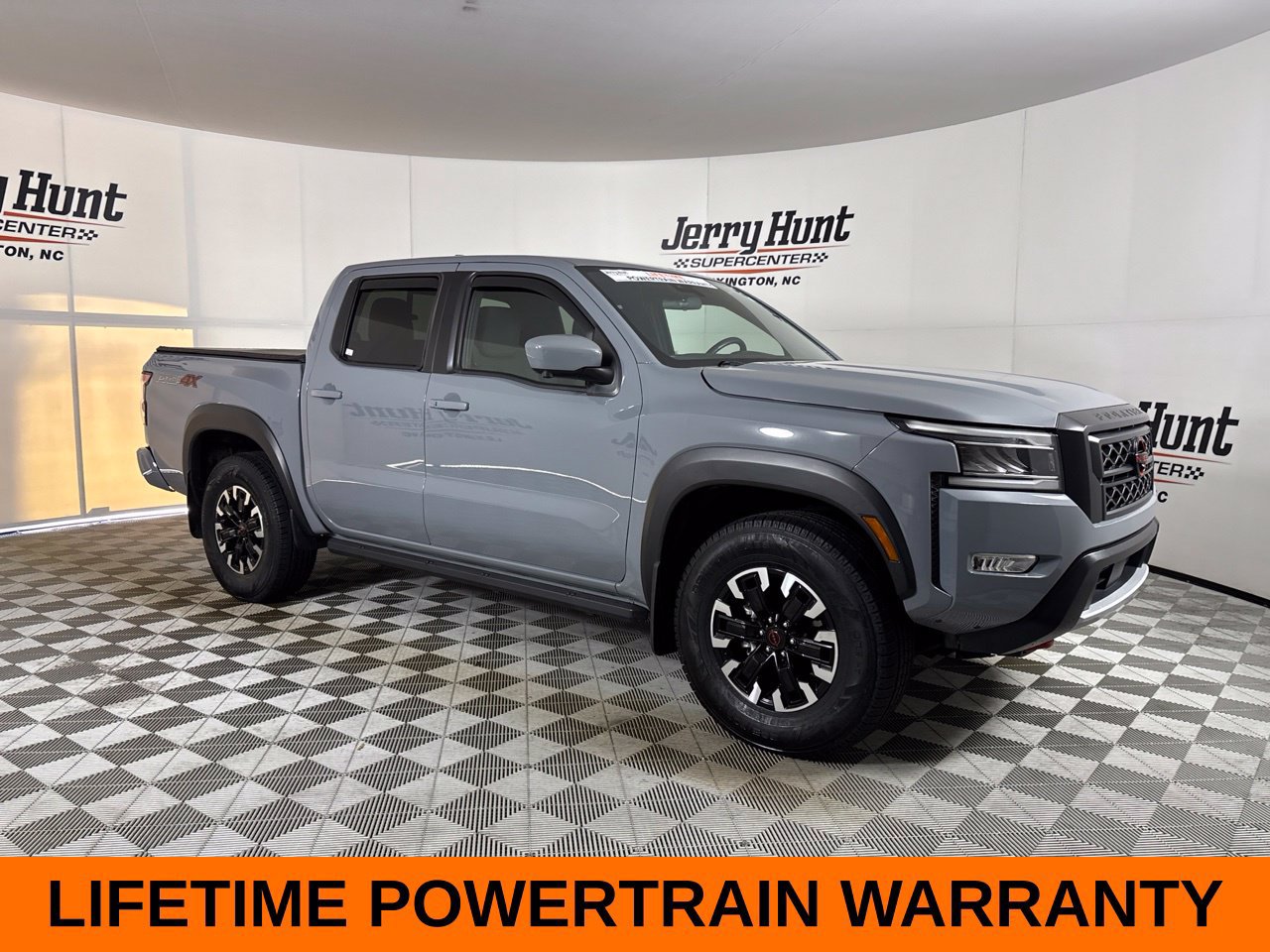 Used 2023 Nissan Frontier PRO-4X w/ Pro Convenience Package AWD/4WD image 4