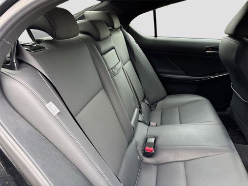 Used 2022 Lexus IS 300 AWD w/ Premium Package image 31