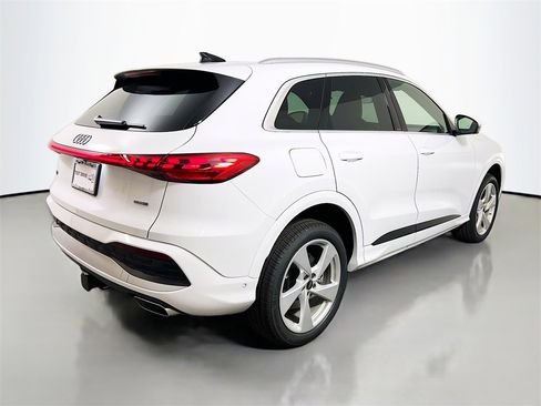 New 2025 Audi Q5 Premium Plus image 7