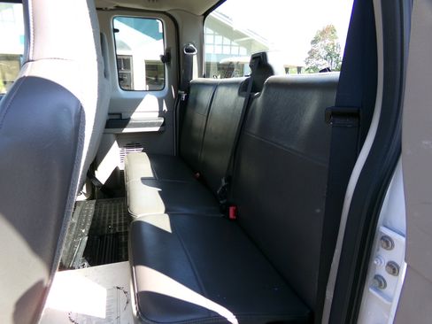 Used 2009 Ford F250 Lariat image 17