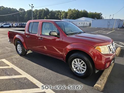 Used 2016 Nissan Frontier SV RWD image 2