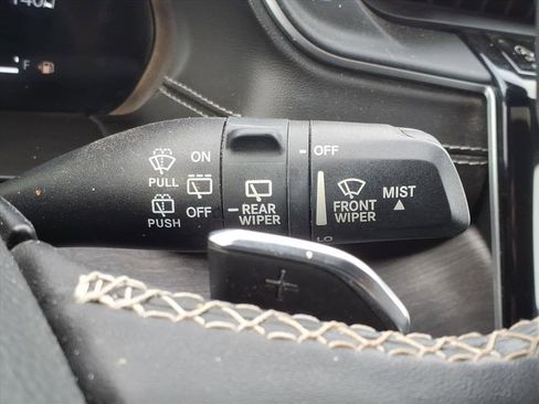 Used 2022 Jeep Grand Cherokee Limited image 20